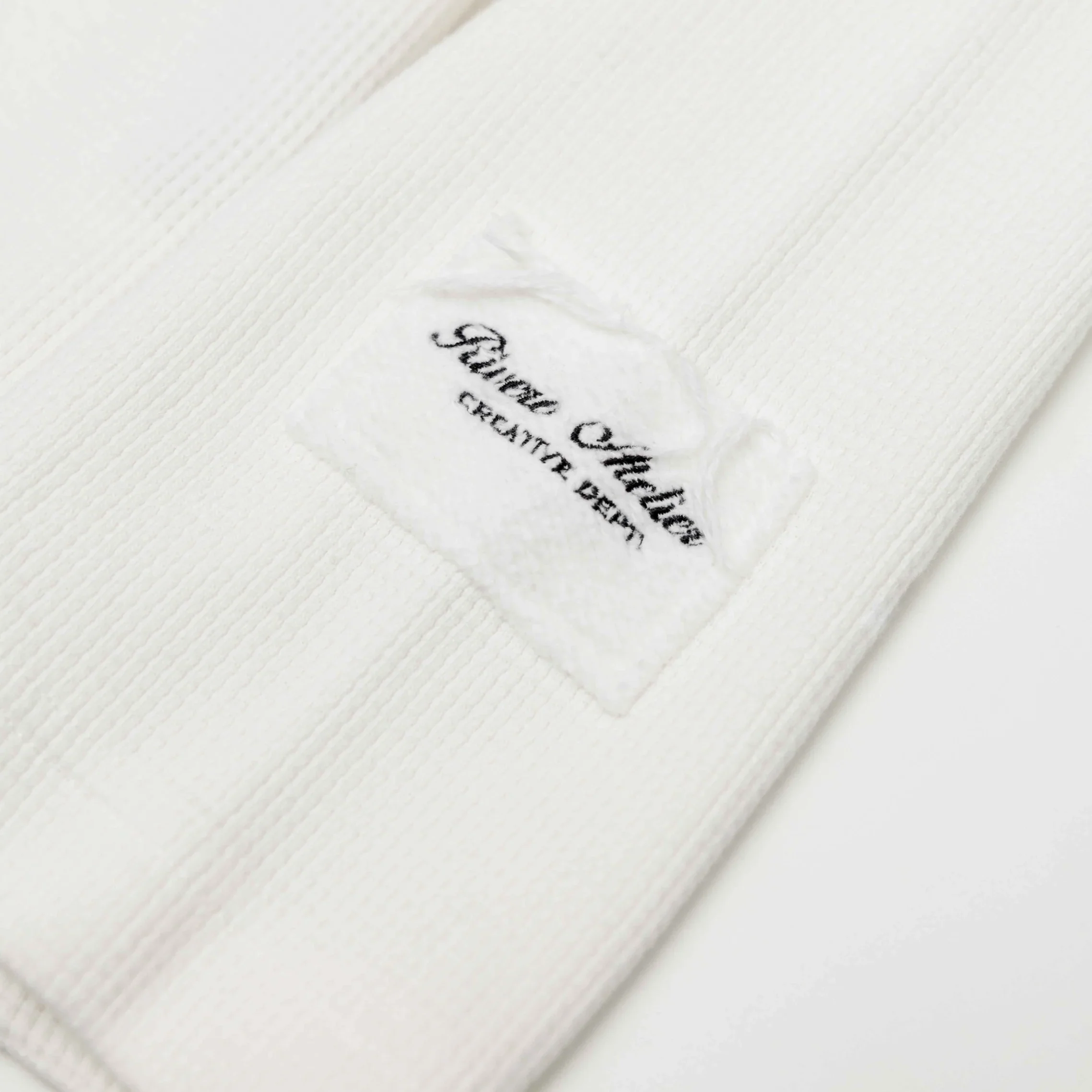 RIVERO - ART & DESIGN WAFFLE LONGSLEEVE WHITE - Image 4