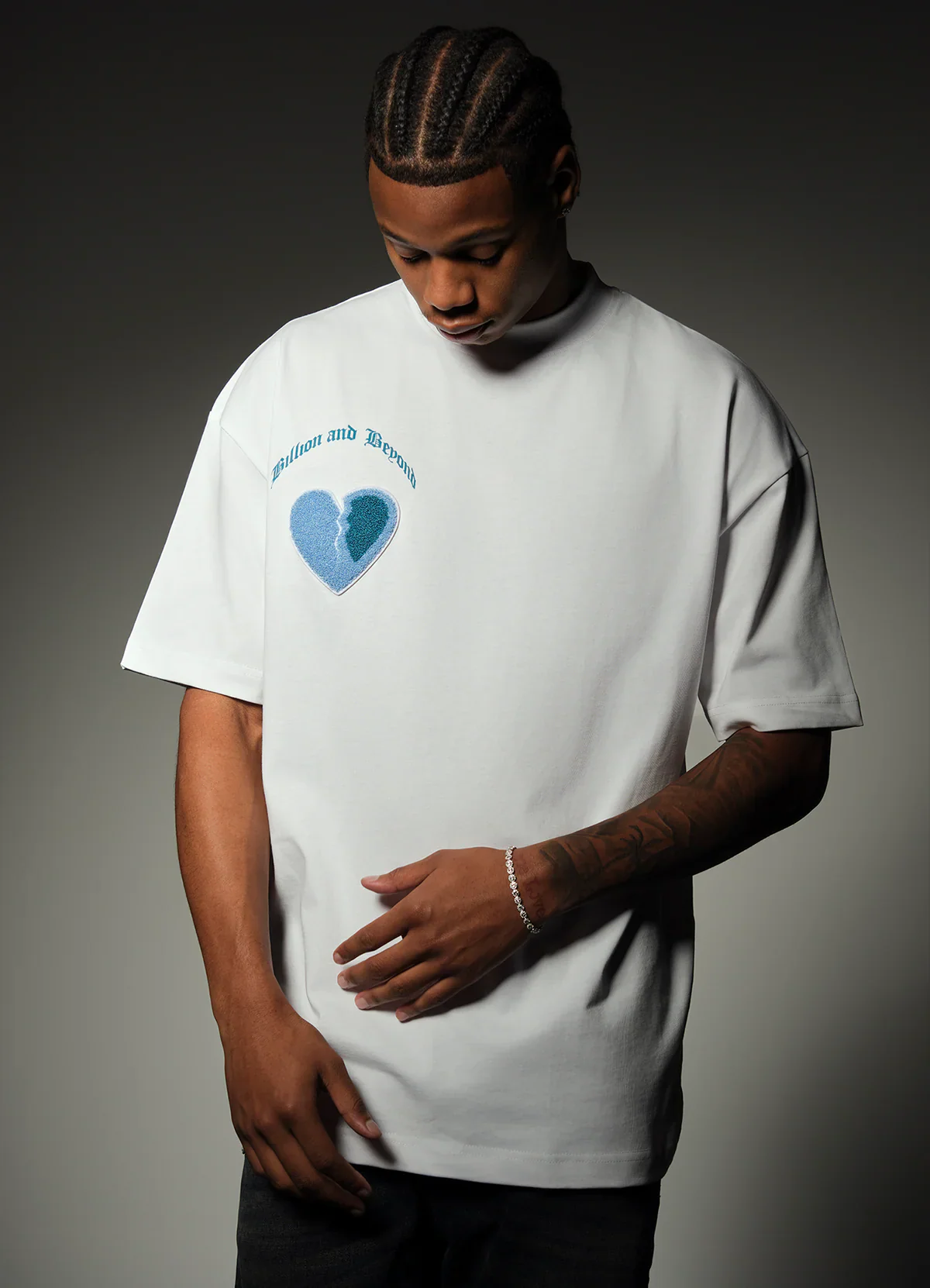 BILLION AND BEYOND - CRACK HEART - WHITE/BLUE - Image 3