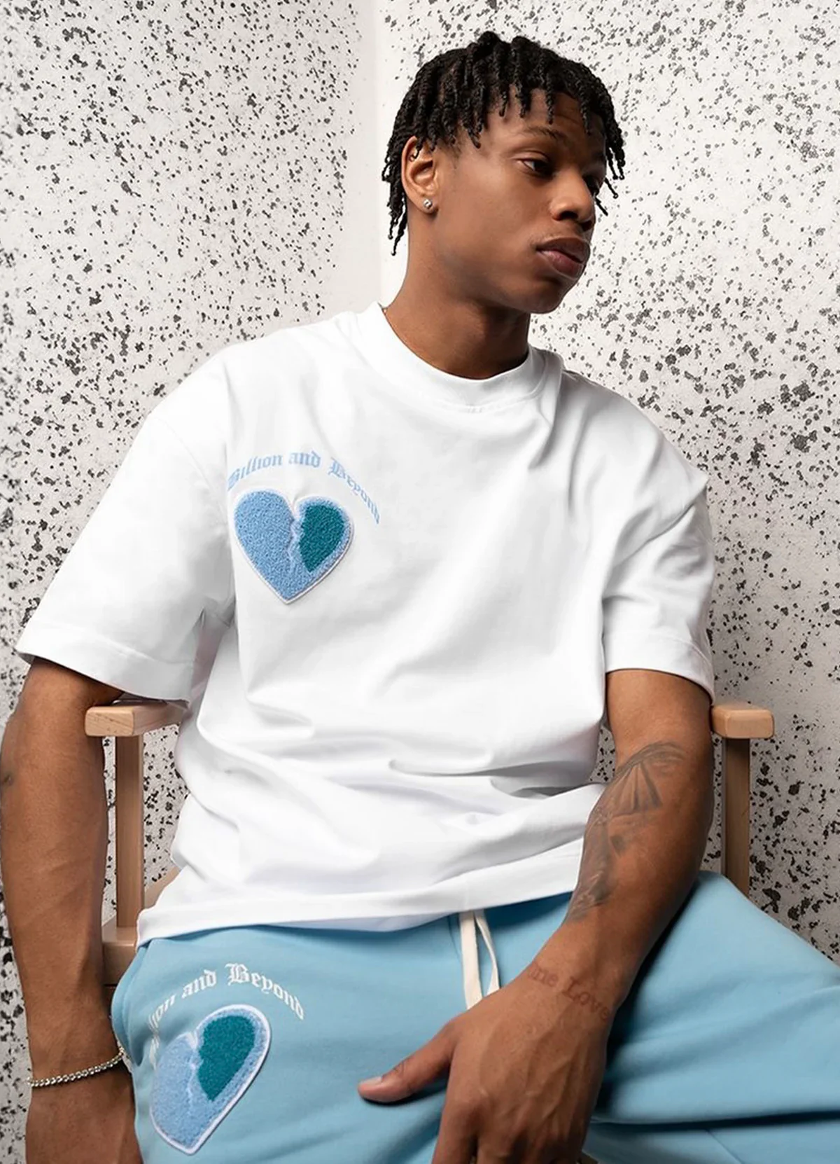 BILLION AND BEYOND - CRACK HEART - WHITE/BLUE - Image 4