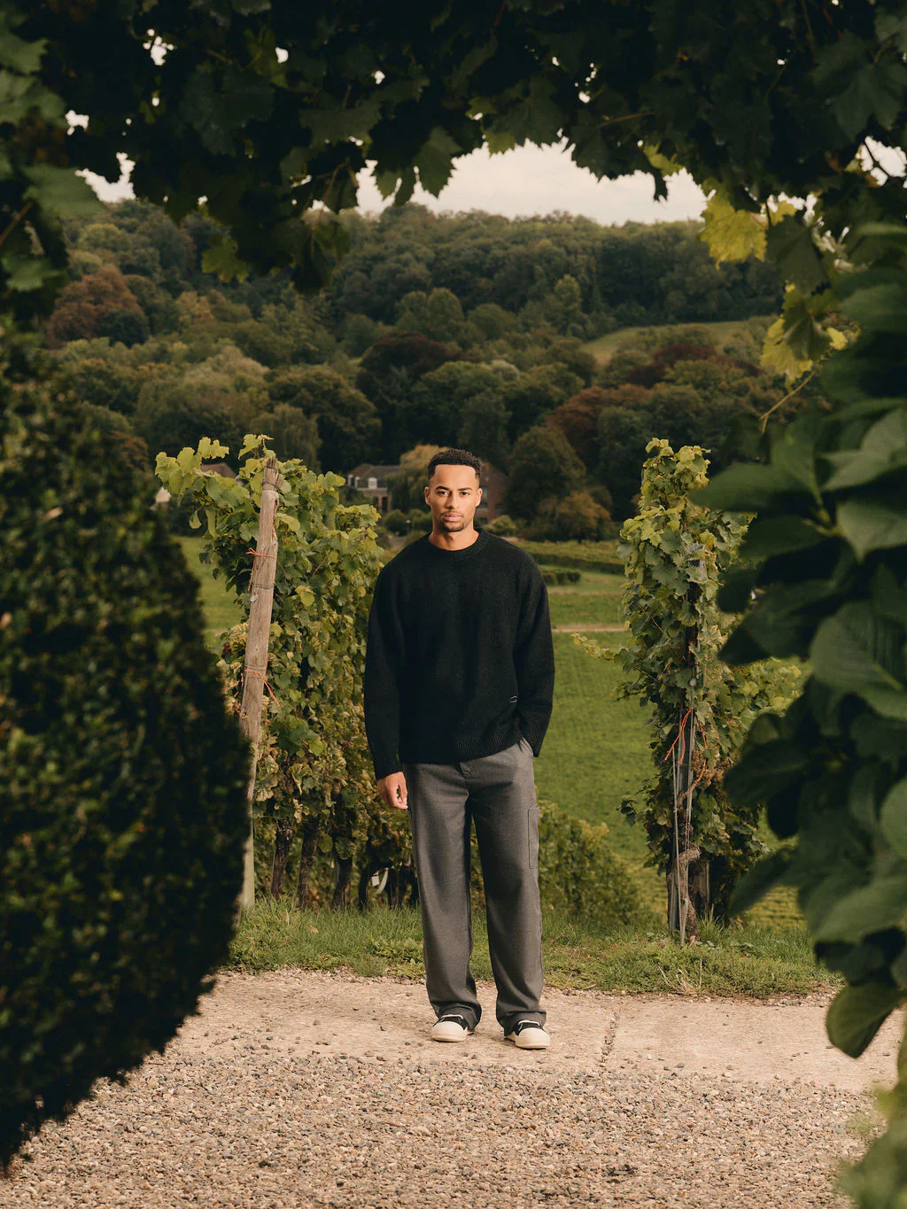 CHIQUE NOIR - BRUSHED KNITTED SWEATER BLACK - Image 4