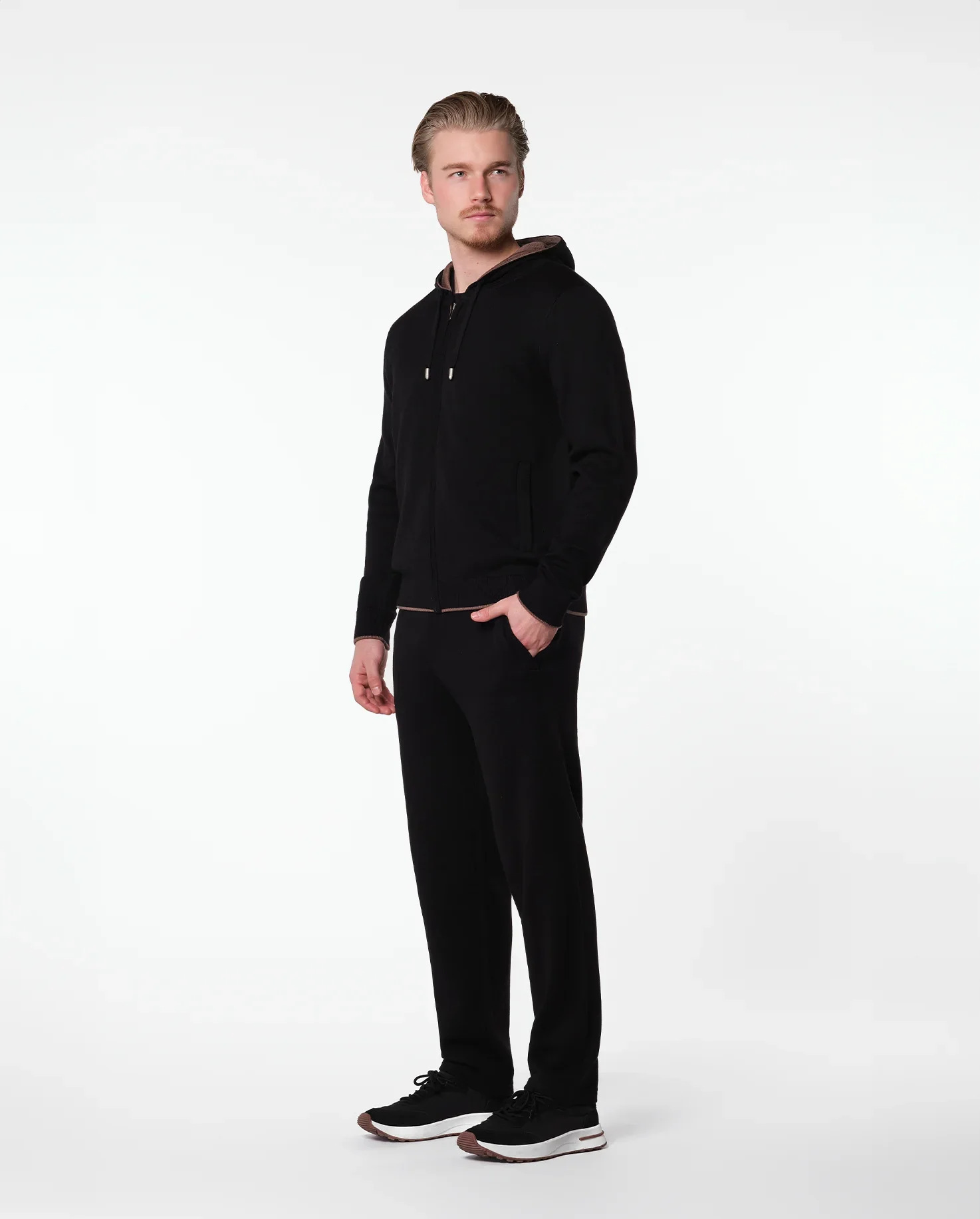 RIMA - WEEKEND ZIPPER VEST - BLACK - Image 2