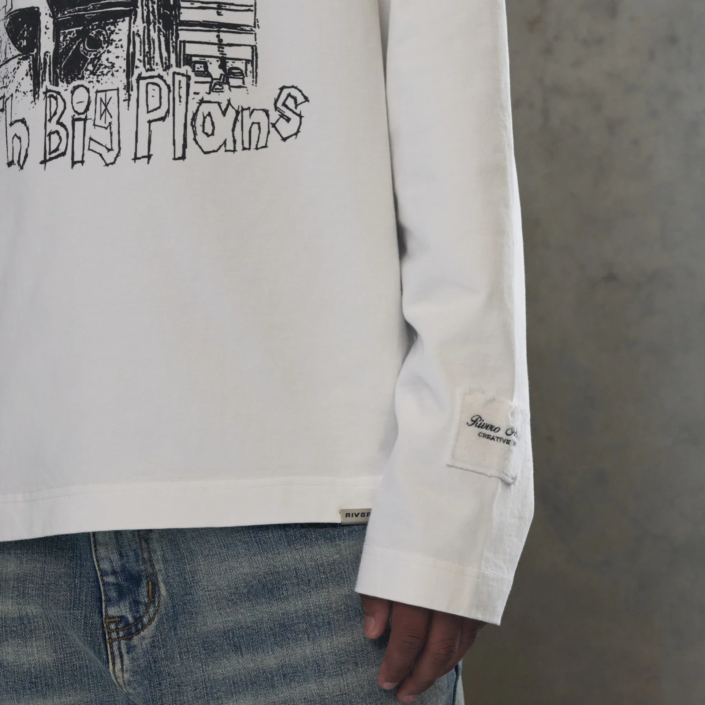 RIVERO - BIG PLANS GRAFFITI LONGSLEEVE WHITE - Image 5