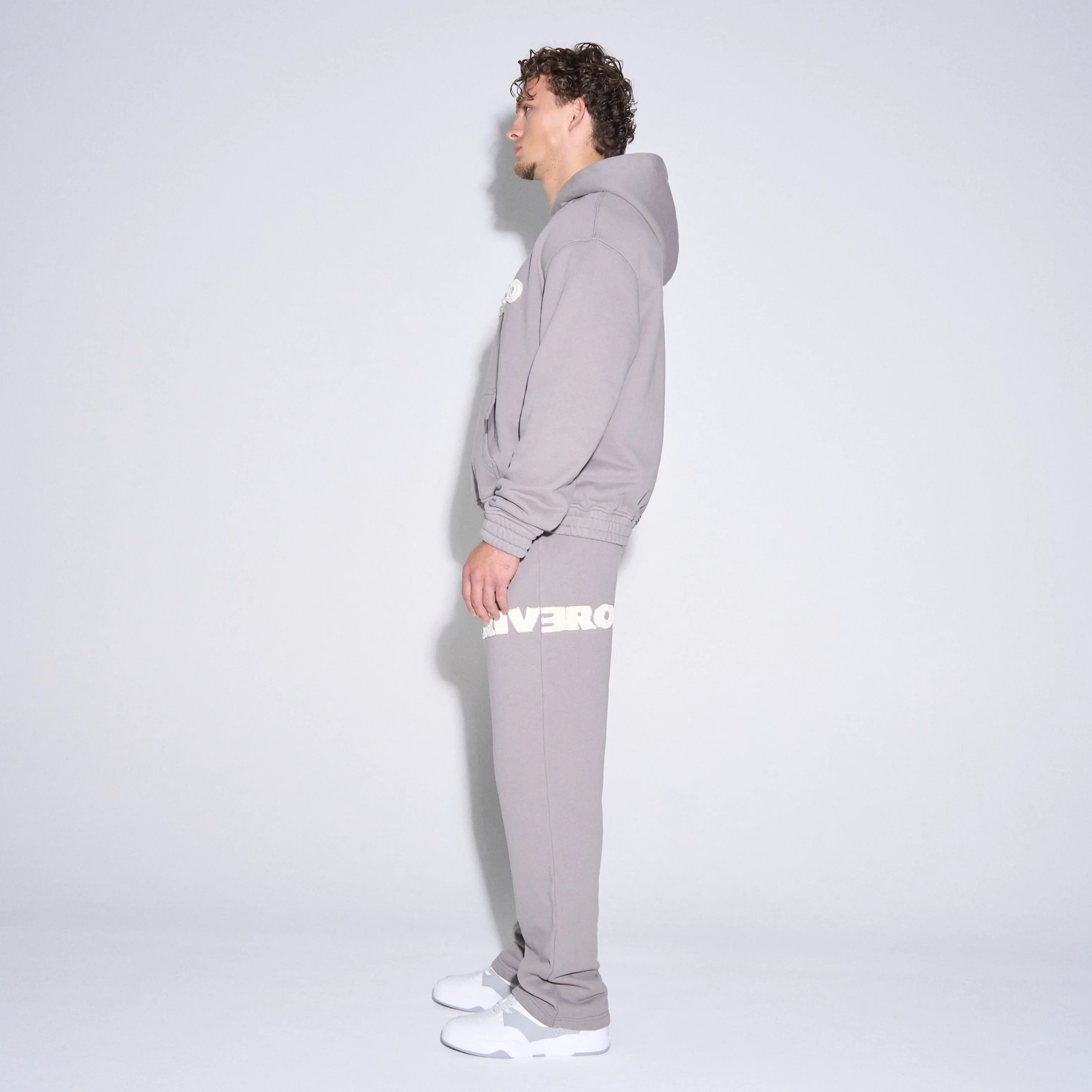 RIVERO - FRAYED ECHO JOGGER - GREY - Image 4