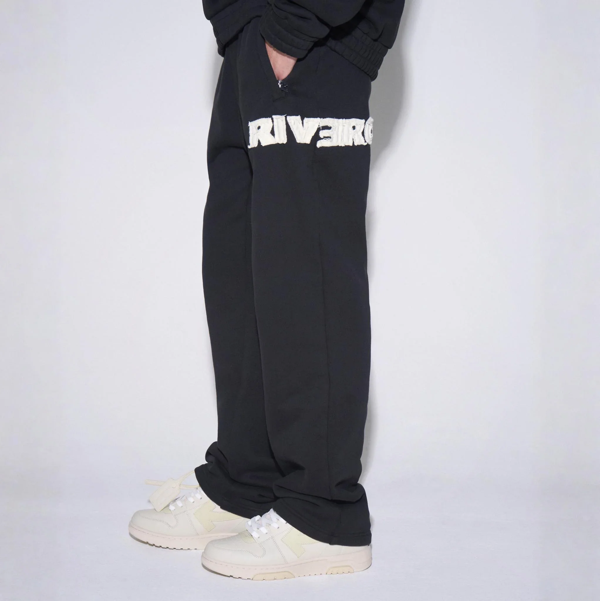 RIVERO - FRAYED ECHO JOGGER - BLACK - Image 3