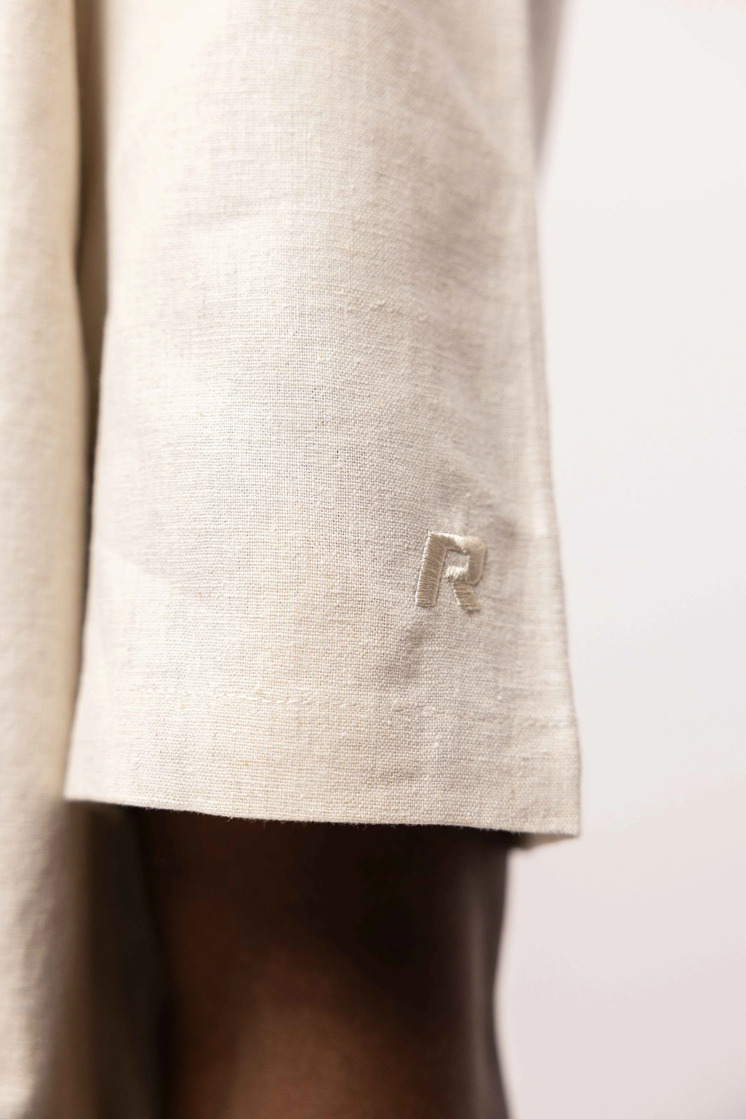 RIVERO - LINEN SHIRT SHORT SLEEVE SAND - Image 6