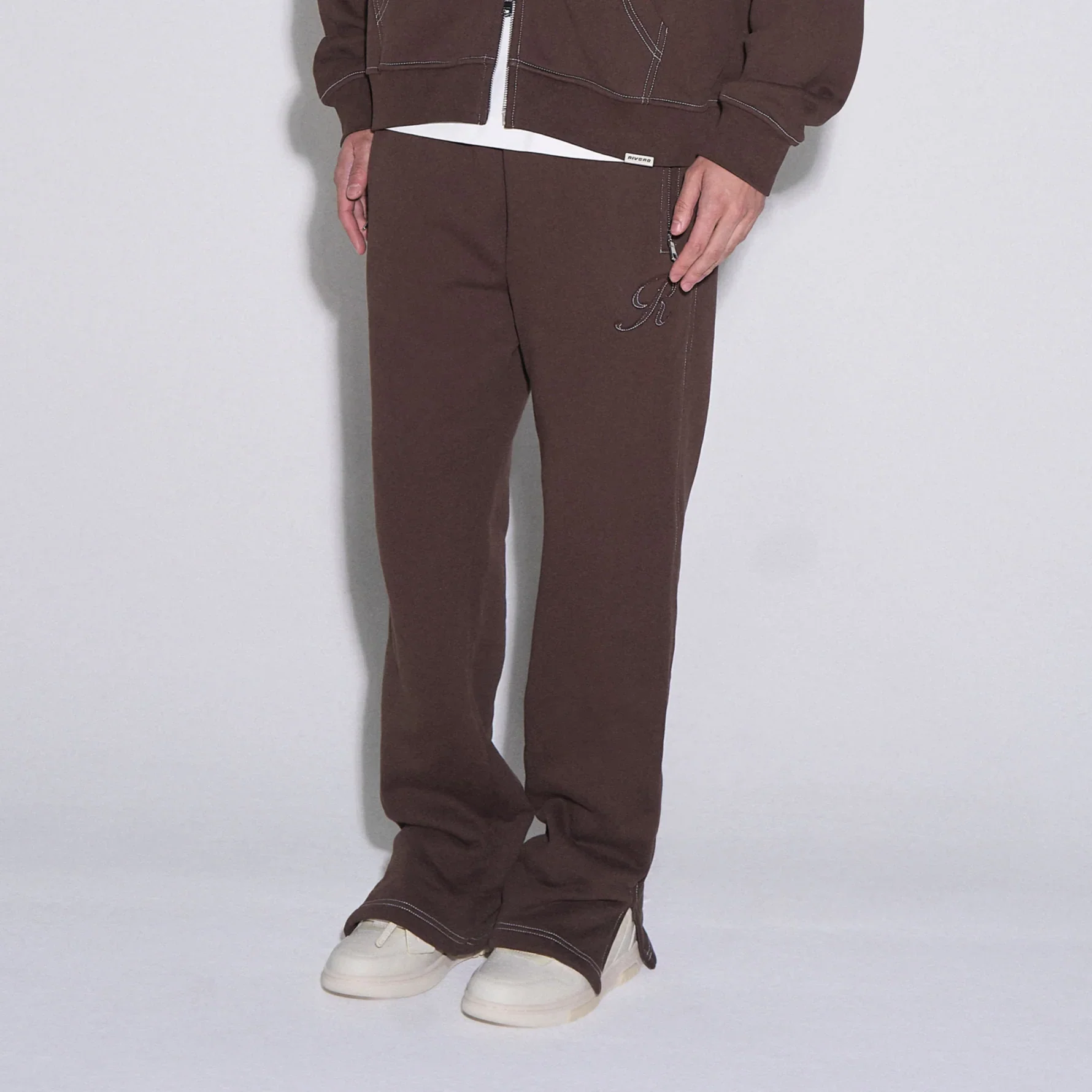RIVERO - SEAMS ZIP JOGGER - BROWN - Image 3