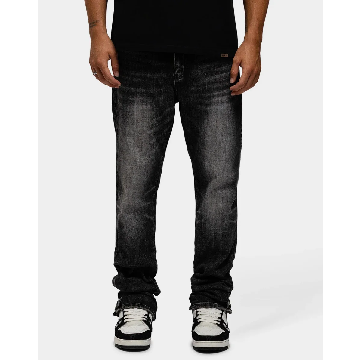 RIVERO- SLIM BUTTONED ZIP DENIM WASHED BLACK