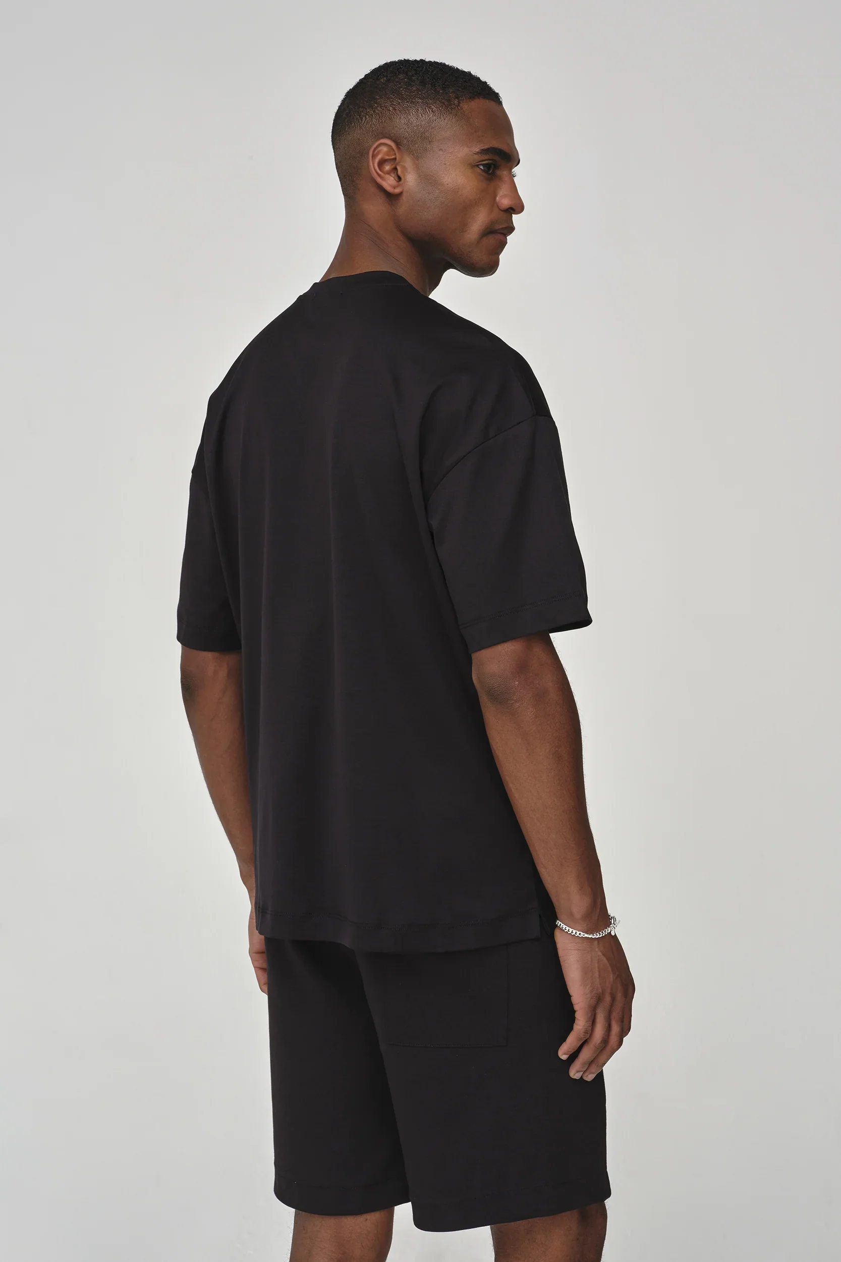 VALENZA - INTERLOCK SUPIMA OVERSIZED T-SHIRT BLACK - Image 6