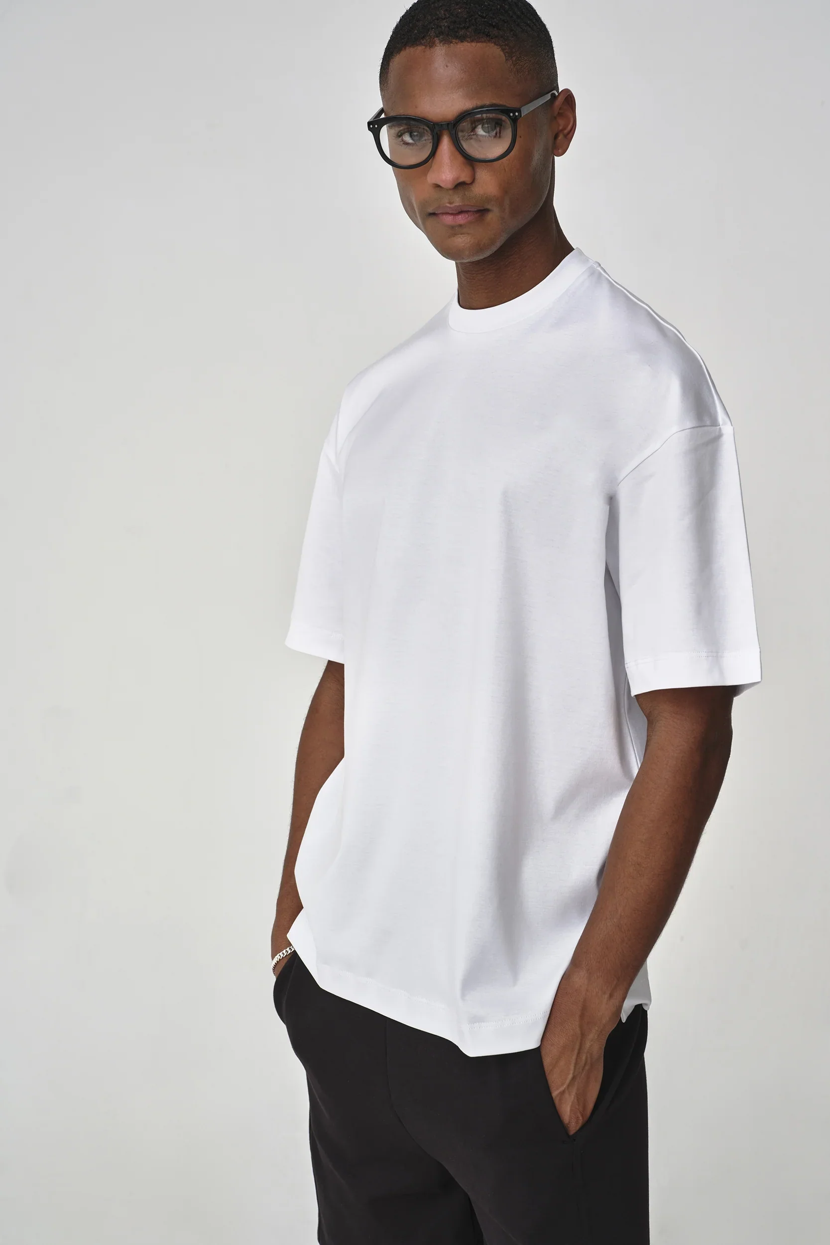 VALENZA - INTERLOCK SUPIMA OVERSIZED T-SHIRT WHITE - Image 7