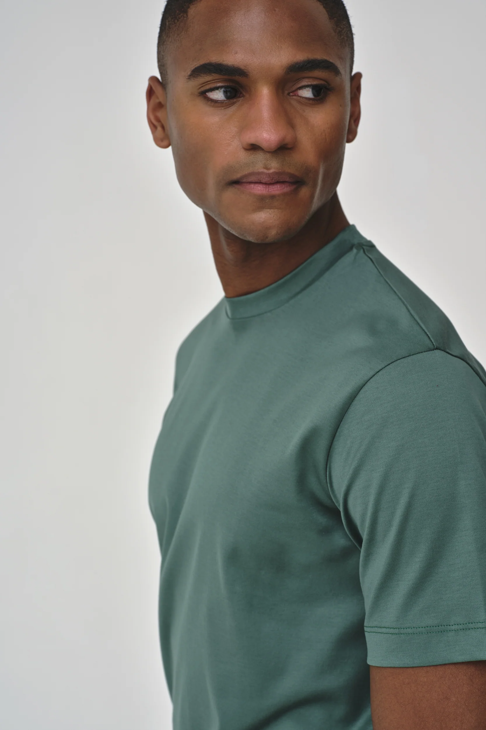 VALENZA - INTERLOCK SUPIMA T-SHIRT EMERALD GREEN - Image 5