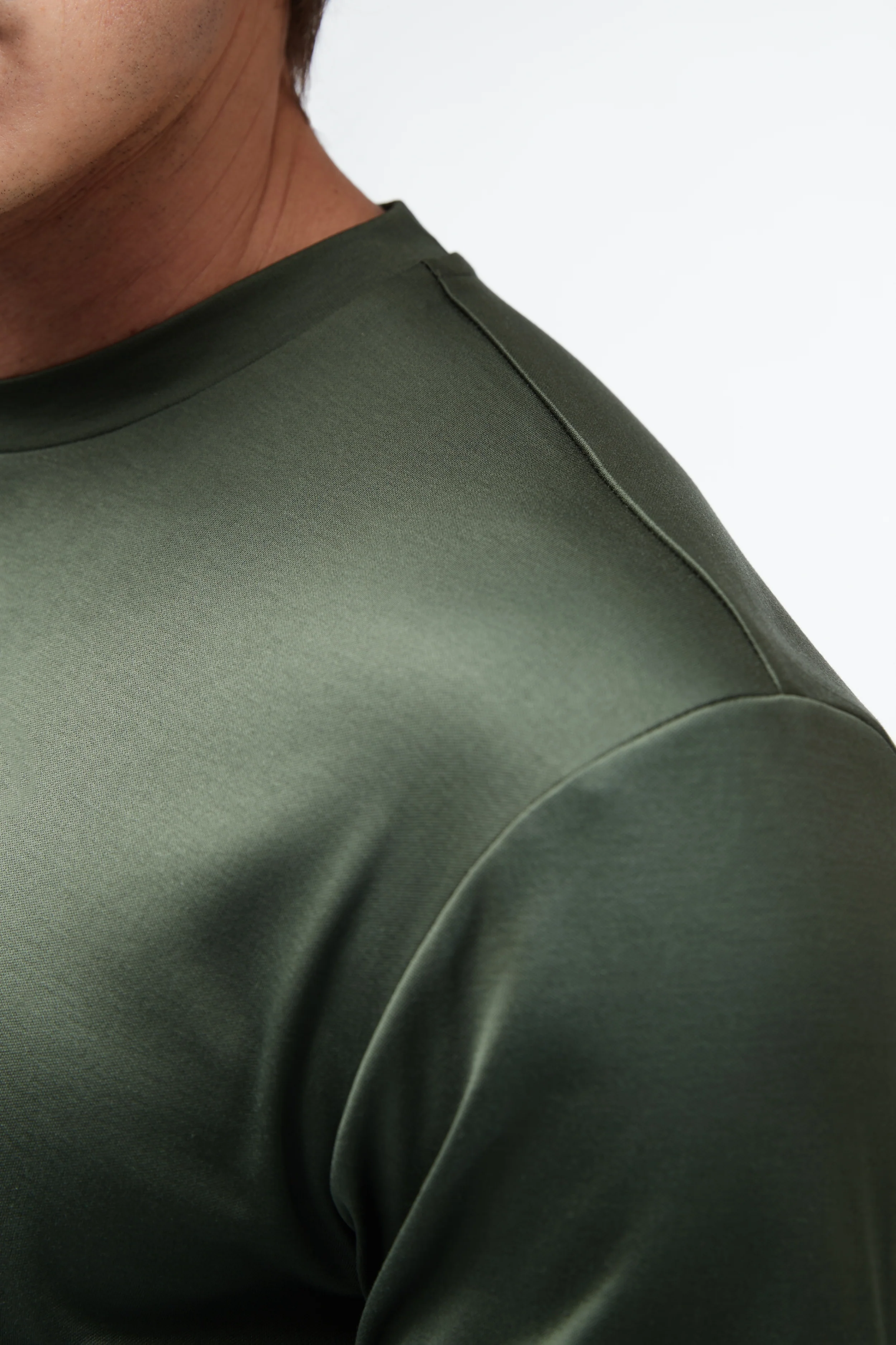 VALENZA - INTERLOCK SUPIMA T-SHIRT LONG SLEEVE GREEN - Image 4